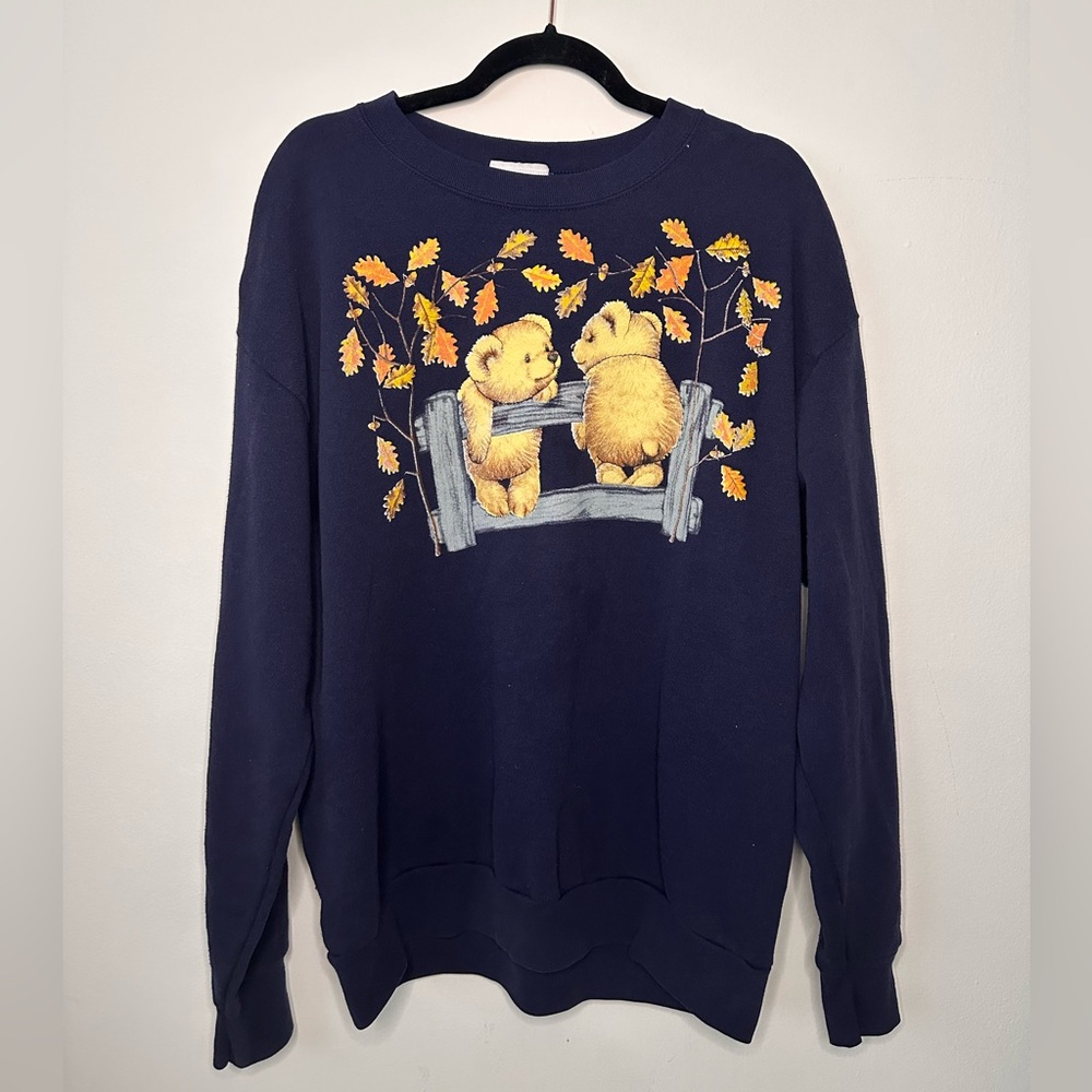 Vintage Bear Fall Leaves Sweatshirt - X Large 

Good condition- minor spots